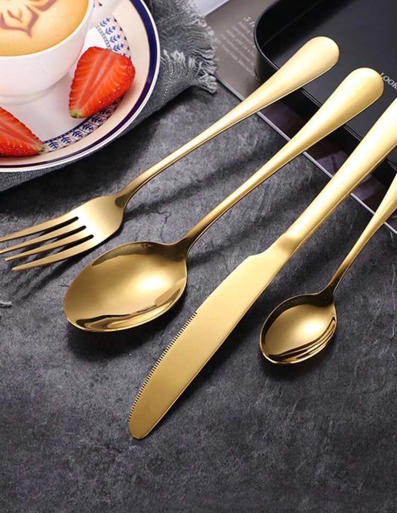 Set tacamuri de lux , 24 piese